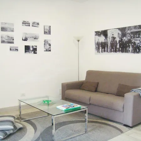 Casa Vacanze Santalucia * קליארי